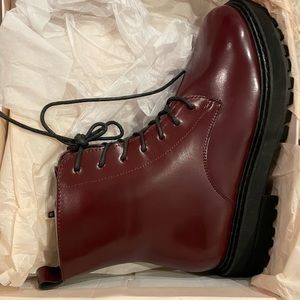 Justfab Giovanna Booties BRAND NEW / NEVER WORN